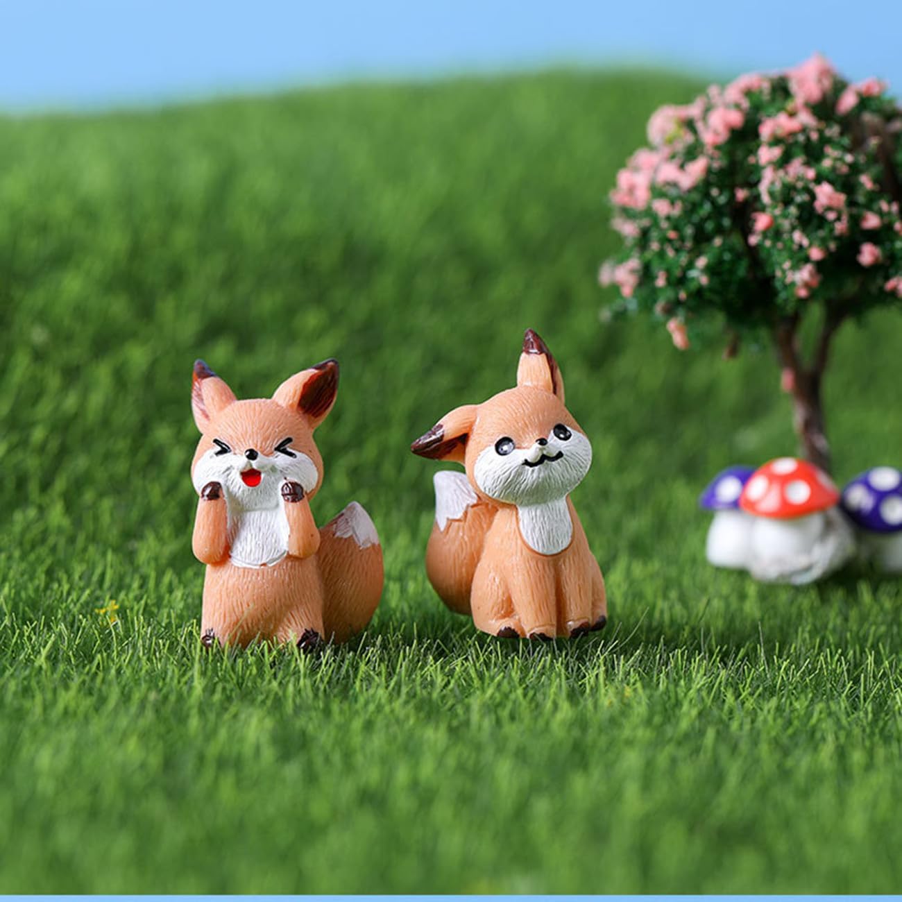 Mini Fox Animal Figurines, Miniature Fox Fairy Garden Accessories for Cake Topper, Moss Landscape DIY, Terrarium Crafts Ornament, Home Decoration, Birthday Gift, Party Favors, Desktop Decoration