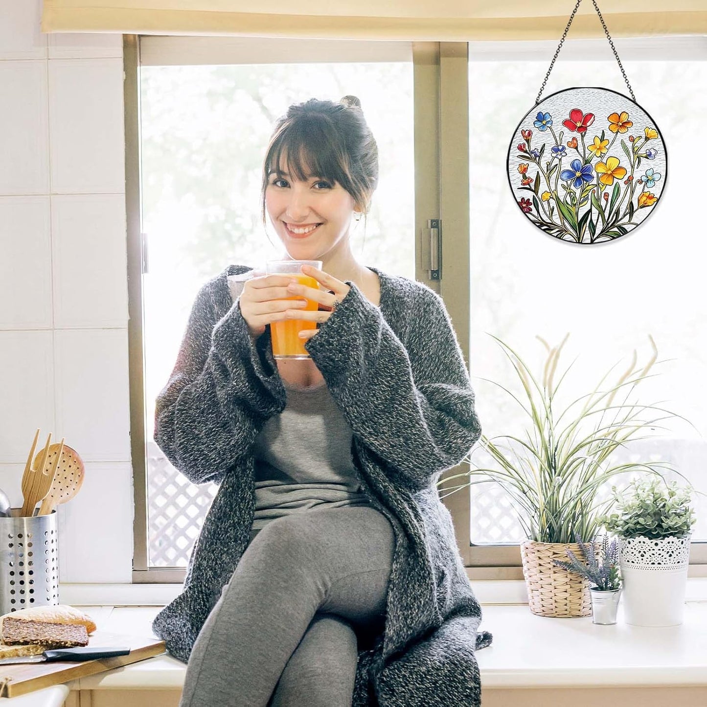 Flowers Sun Catcher Stained Glass Window Hanging Flower Decor Gifts for Women Wall Decor Handmade Sun Catcher Botanical Decoration for Home Garden Housewarming Gifts