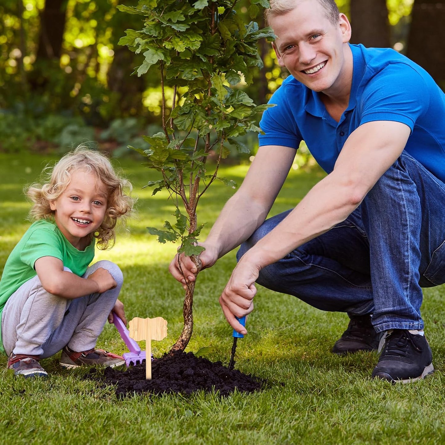 Linkidea 100pcs Brown T-Shape Wooden Plant Labels with 2 Marker Pens, Waterproof Garden Signs for Plants, Vegetables, and Seedlings