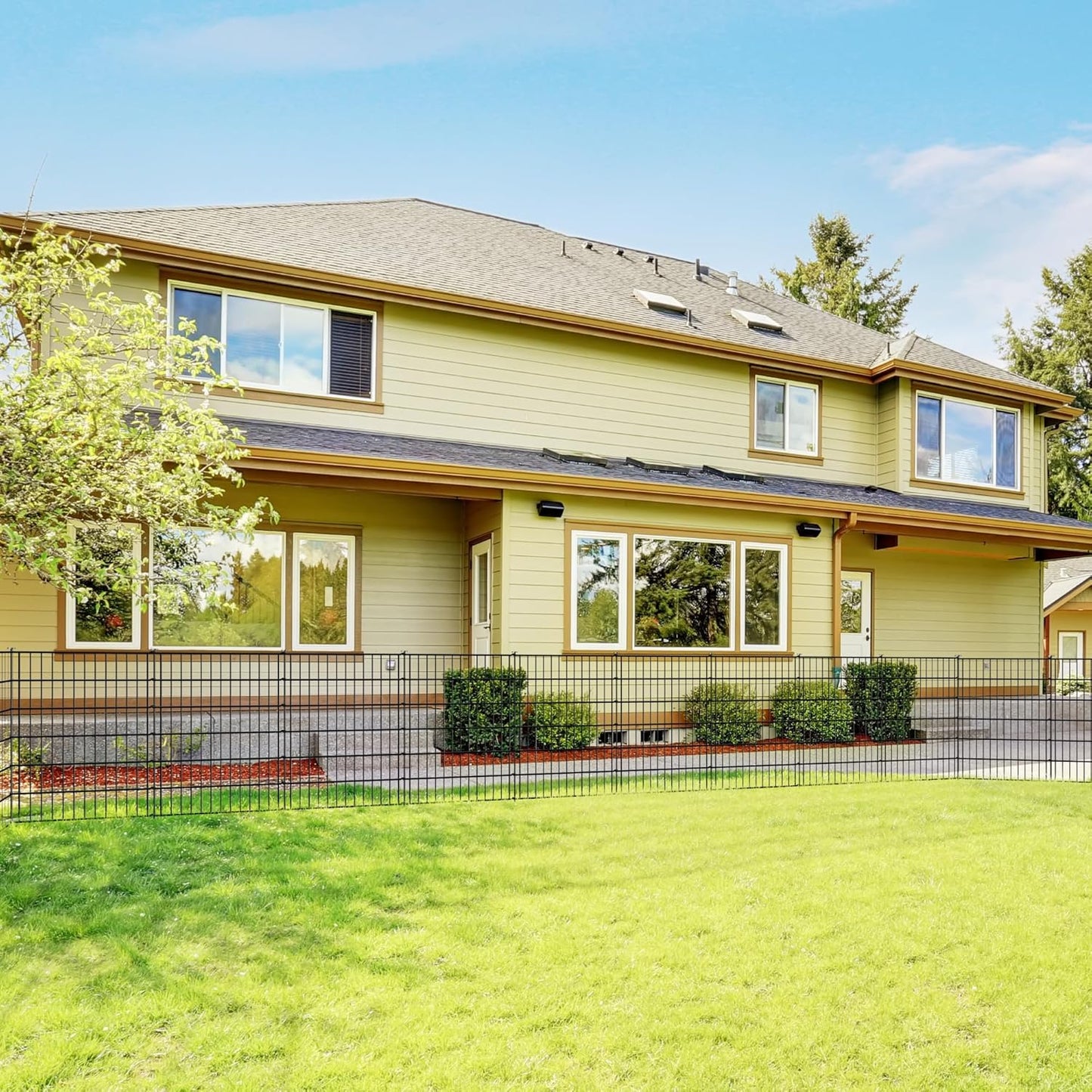 ARIFARO Decorative Garden Fence 5 Panels 32in(H) x28in(W) No dig Animal Barrier Fencing,Pet Fence Rustproof Metal Wire Fencing Panel Border for Dog,Rabbits, and Patio