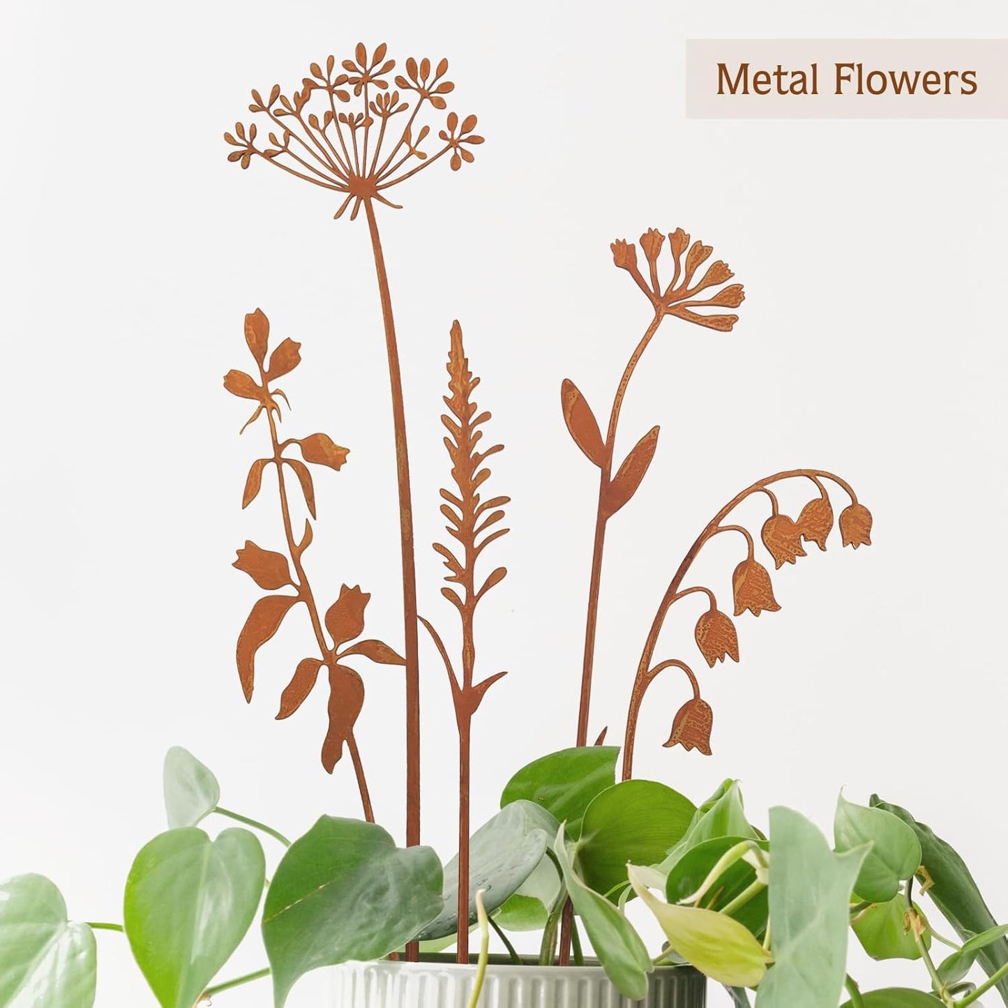 Metal Flowers for Outside,Decorative Garden Stakes,Flower Bed Decor Plant Stakes,Metal Art for Outside,Yard Art Outdoor for Lawn Yard, Walkway and Flower Garden