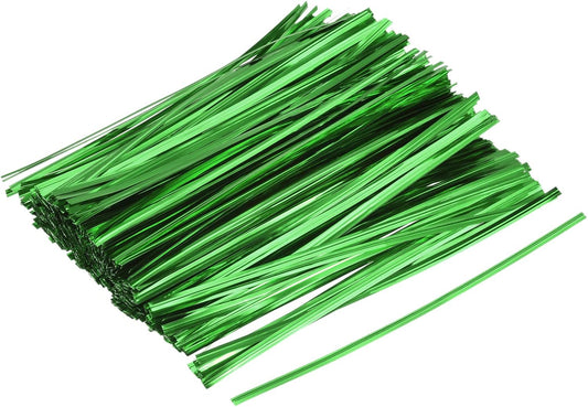 MECCANIXITY Foil Twist Ties 6" 15cm Metallic Plastic Closure Tie for Tying Bread, Candy, Cookies, Gift Bags Arts Crafts Ties Green Pack of 750