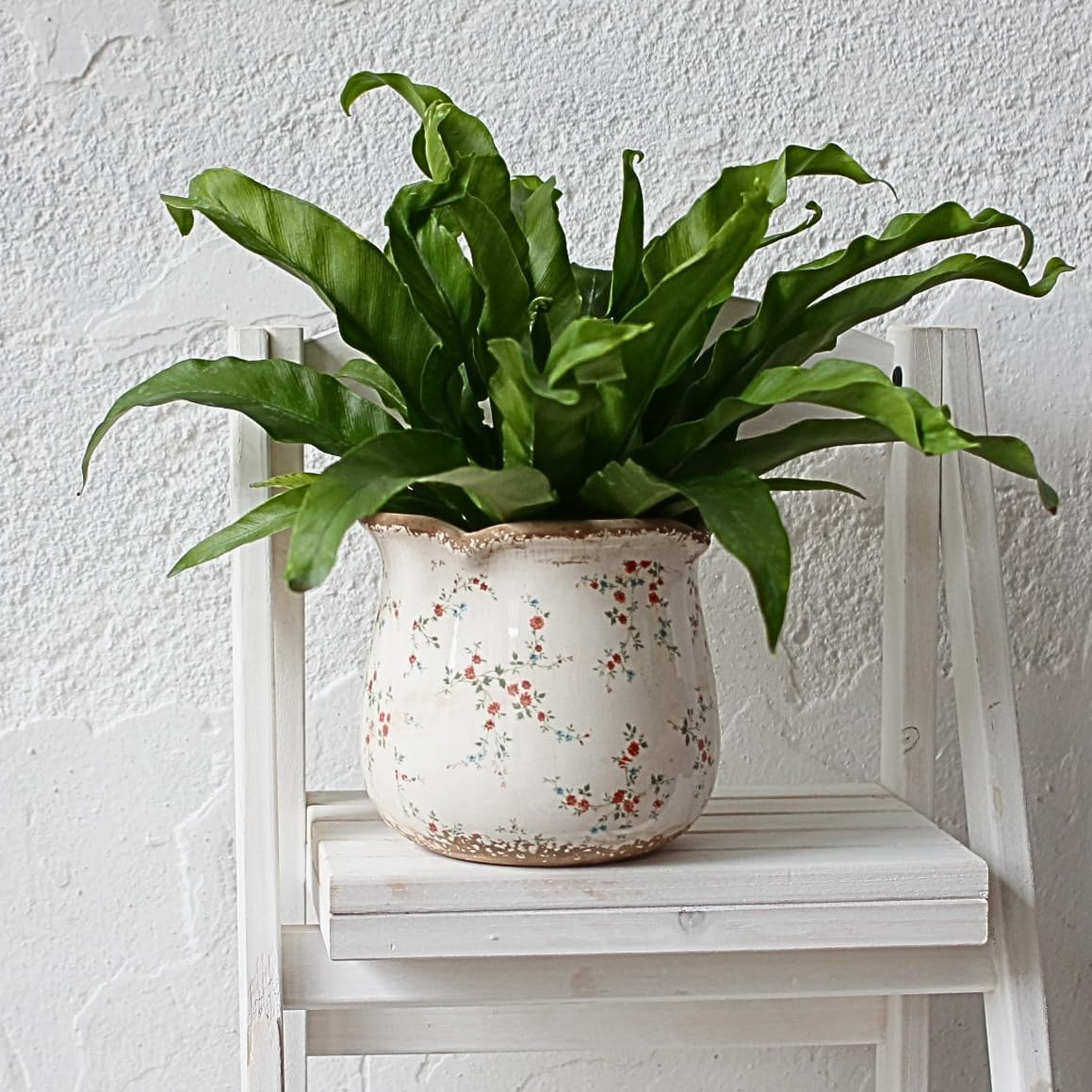 Ceramic Pots for Plants, Vintage Plant Pot with Drainage Hole, 6.11in. Planter for Indoor Plants, Crackle Glaze Finish Flower Pot, Perfect Tuscan Ceramic Planter for Gardening, Small Red Blooms