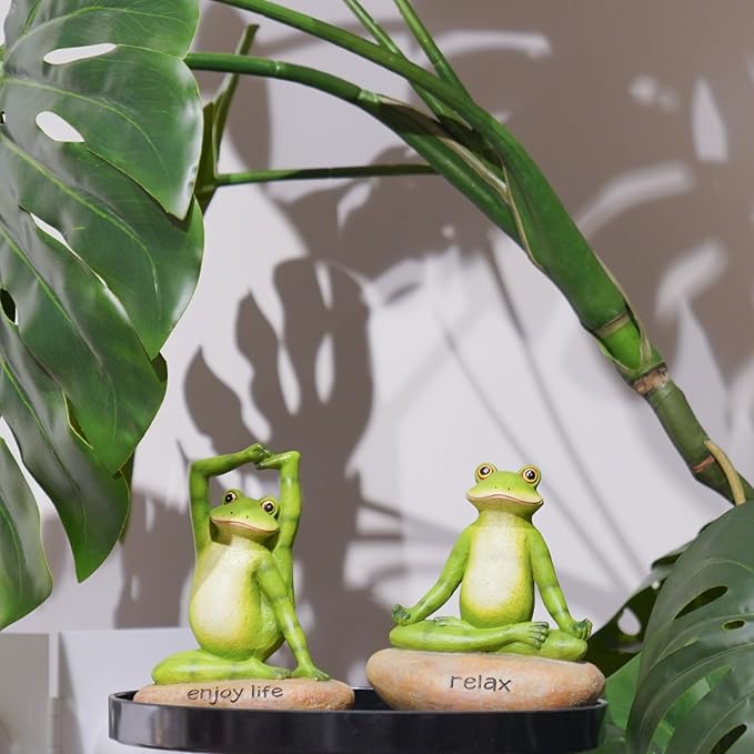 Garden Yoga Frog Decor Statues - 2 Pcs Figurines Statue Animal Decorative Sculptures Resin Garden Décor Meditation for Home 4.5 * 4 * 6 Inch