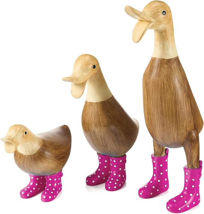 GUTE Duck Yard Decorations Yard Art Garden Puddle Ducks with Pink Spotted Wellies Boots, Valentine's Day Yard Statues, Duck Figurine Statue - Waterproof Indoor & Outdoor Lawn Ornament