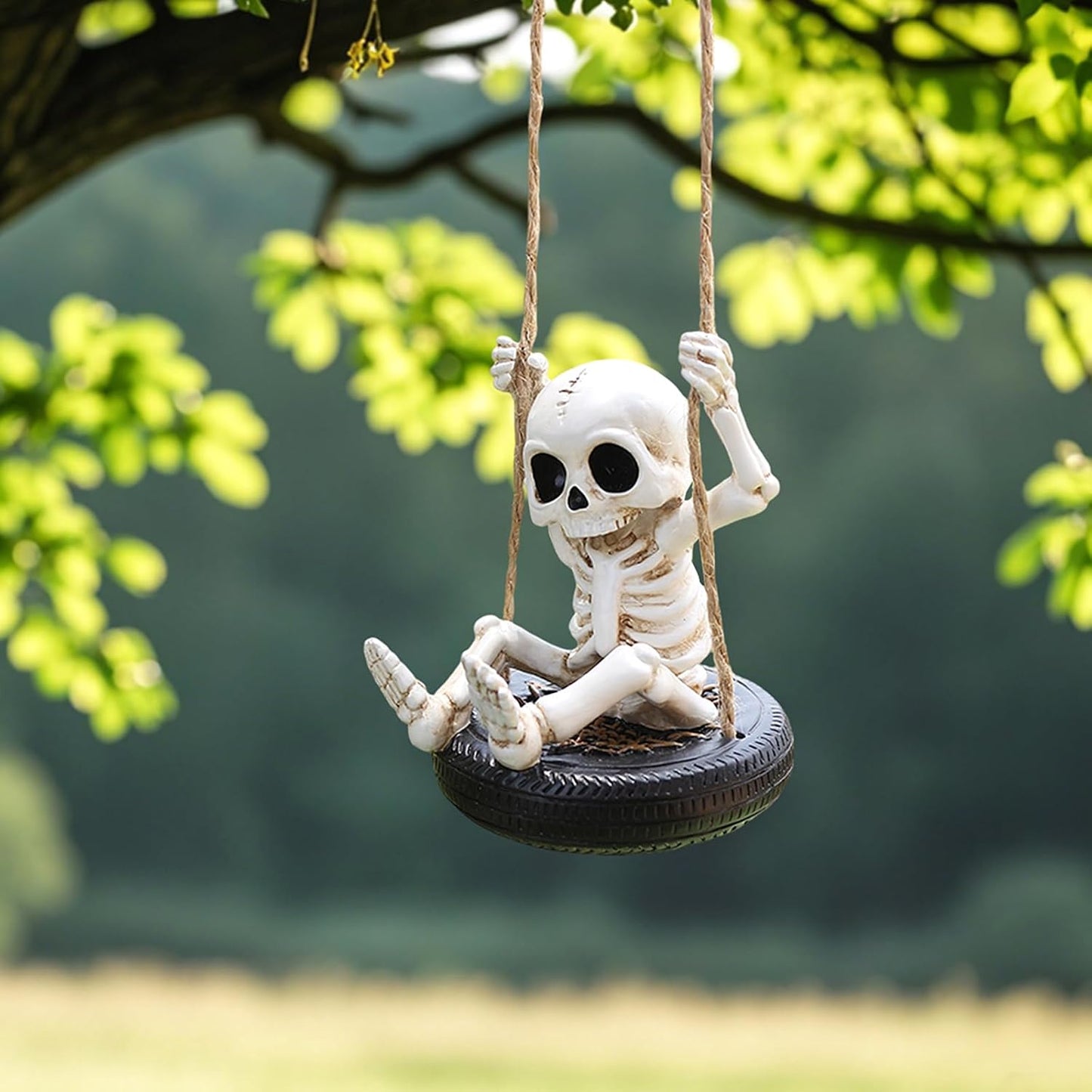 Swinging Skeleton Statue Halloween Decorations, Mini Cute Hanging Skull Swing Resin Figurine Hanging Decorations for Outdoor Garden Yard Tree Ornaments