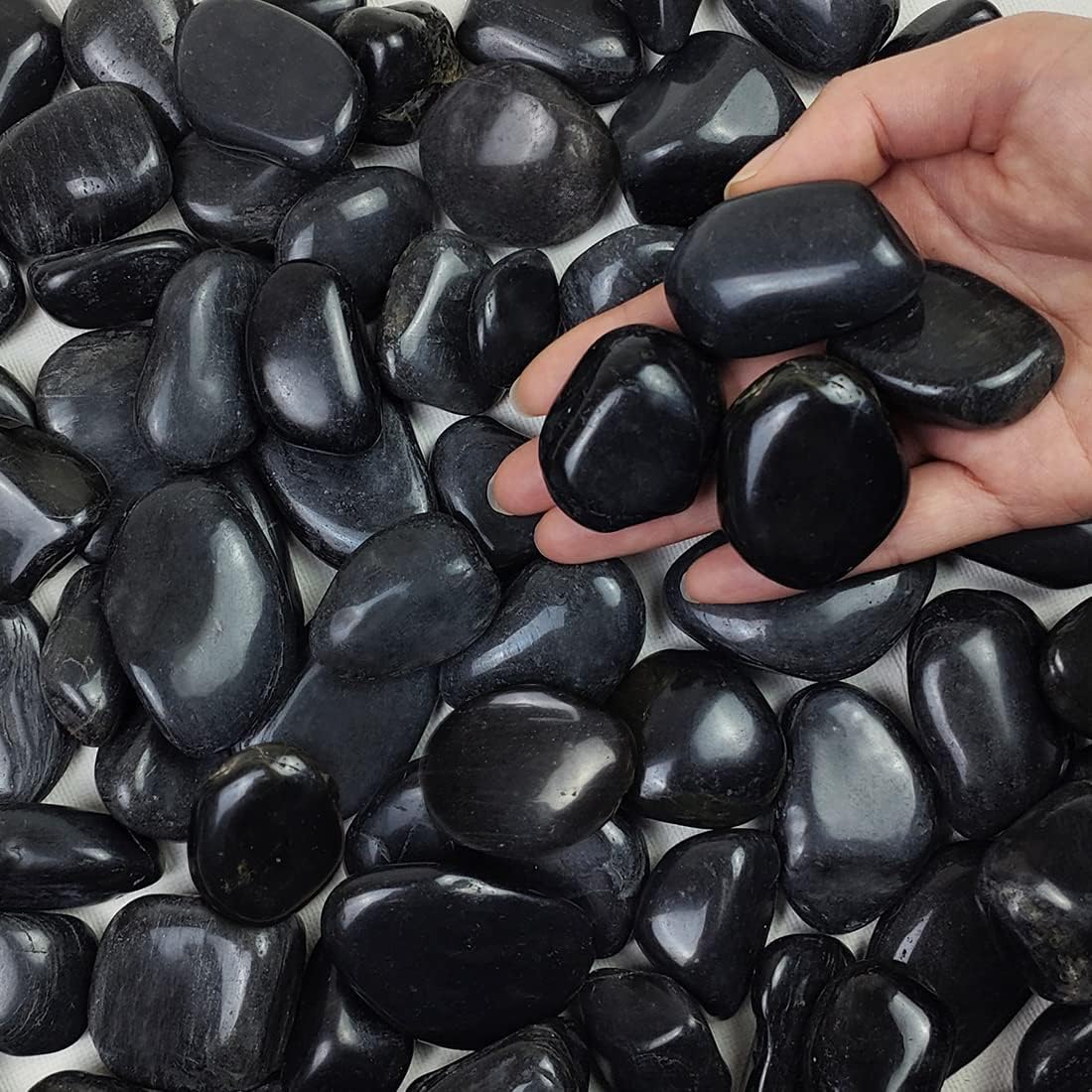 20 lbs Decorative Black River Rocks for Plants, 1-2 inch Natural Black Pebbles for Indoor Plants, Plant Rocks, Rocks for Outdoor Landscaping, Vase, Decorative Stones and Garden Rocks
