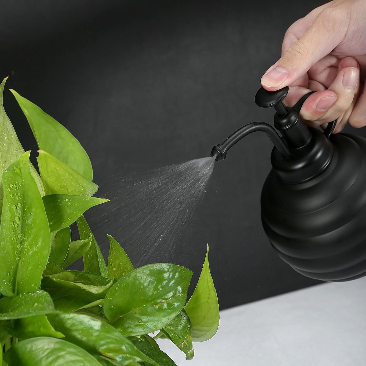 Plant Mister Spray Bottle, 500ml/17oz, Vintage Style Water Sprayer (Black)