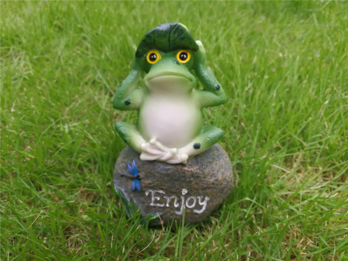 LANKER Frog Garden Statues – 3 Pack 5 Inch Frogs Sitting on Stone Sculptures Outdoor Decor Fairy Garden Ornaments