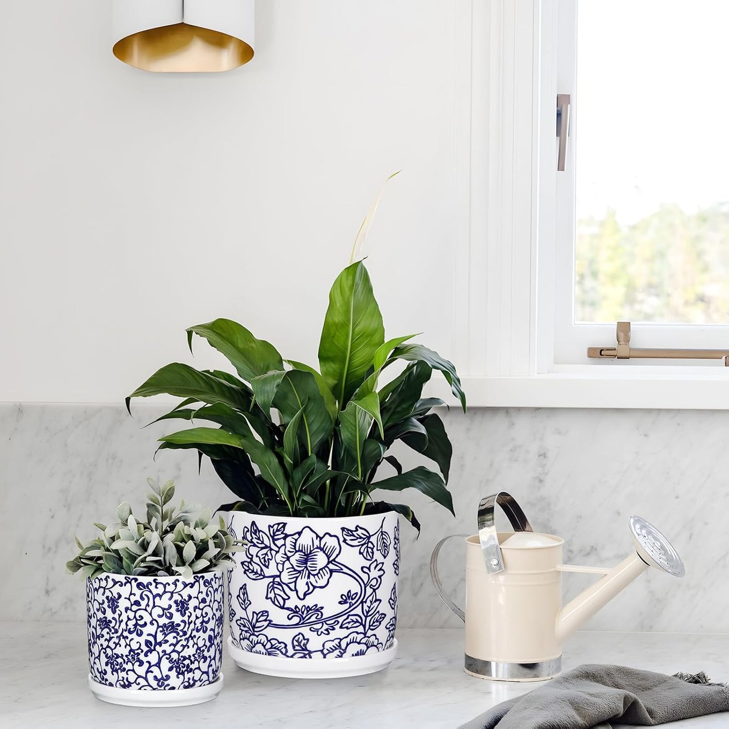 Set of 2 Blue and White Ceramic Plant Pots with Drainage Hole and Saucers, Retro Blue Porcelain Vase Round Planters for Succulent Cactus Indoor Outdoor Garden Home Desktop Decor, 4.5+5.5 Inch