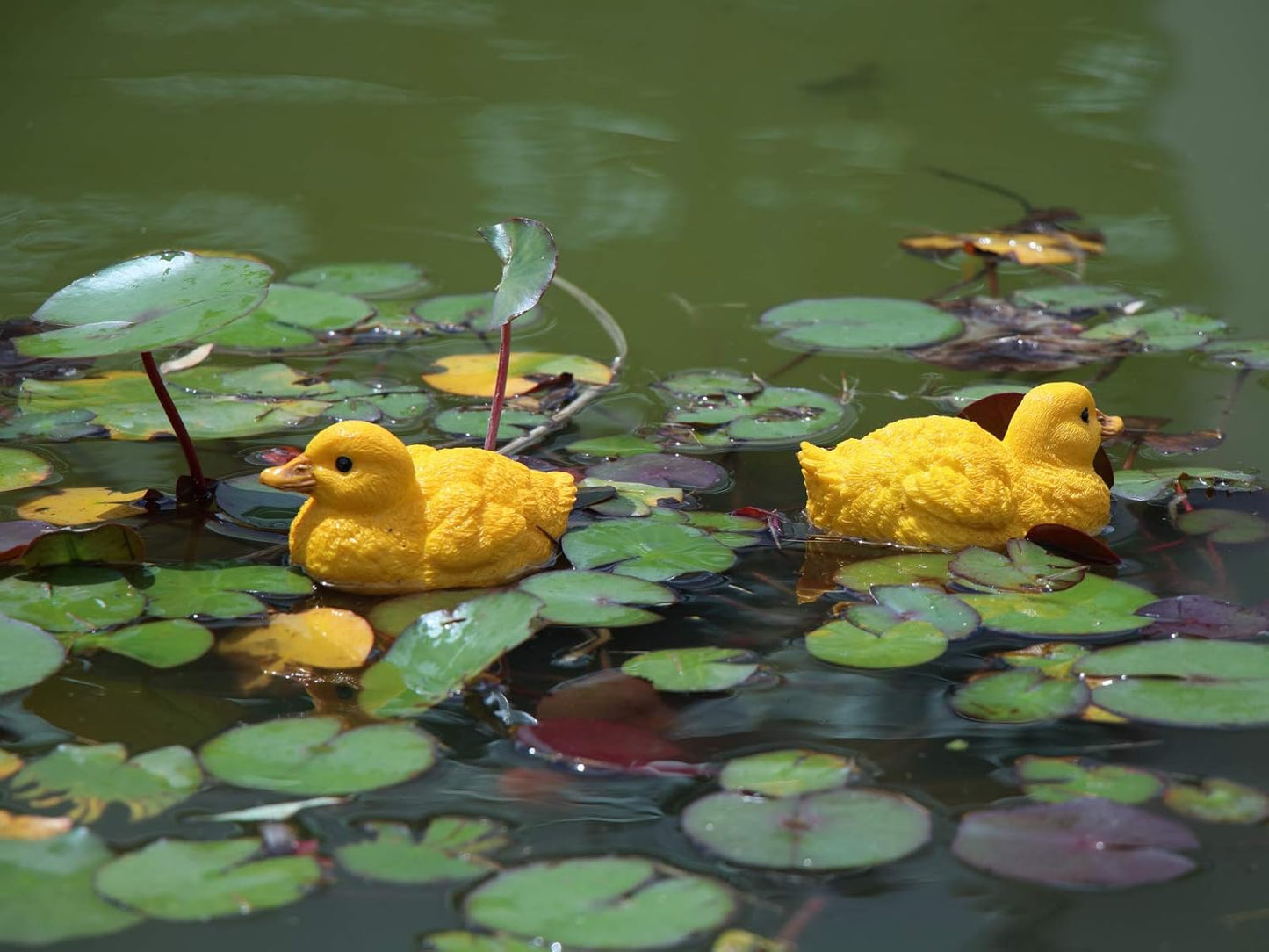 Floating Resin Duck Figurine Pond Décor Garden Lawn Patio Outdoor Statue Yellow (Set of 2)