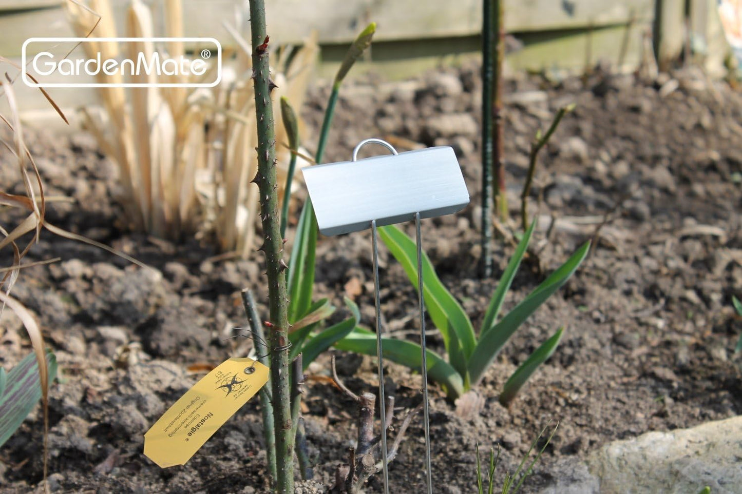 GardenMate 100-Pack Weatherproof Large Zinc Metal Plant Labels, Height 11.5", Label Area 3 1/2 x 1 1/4"