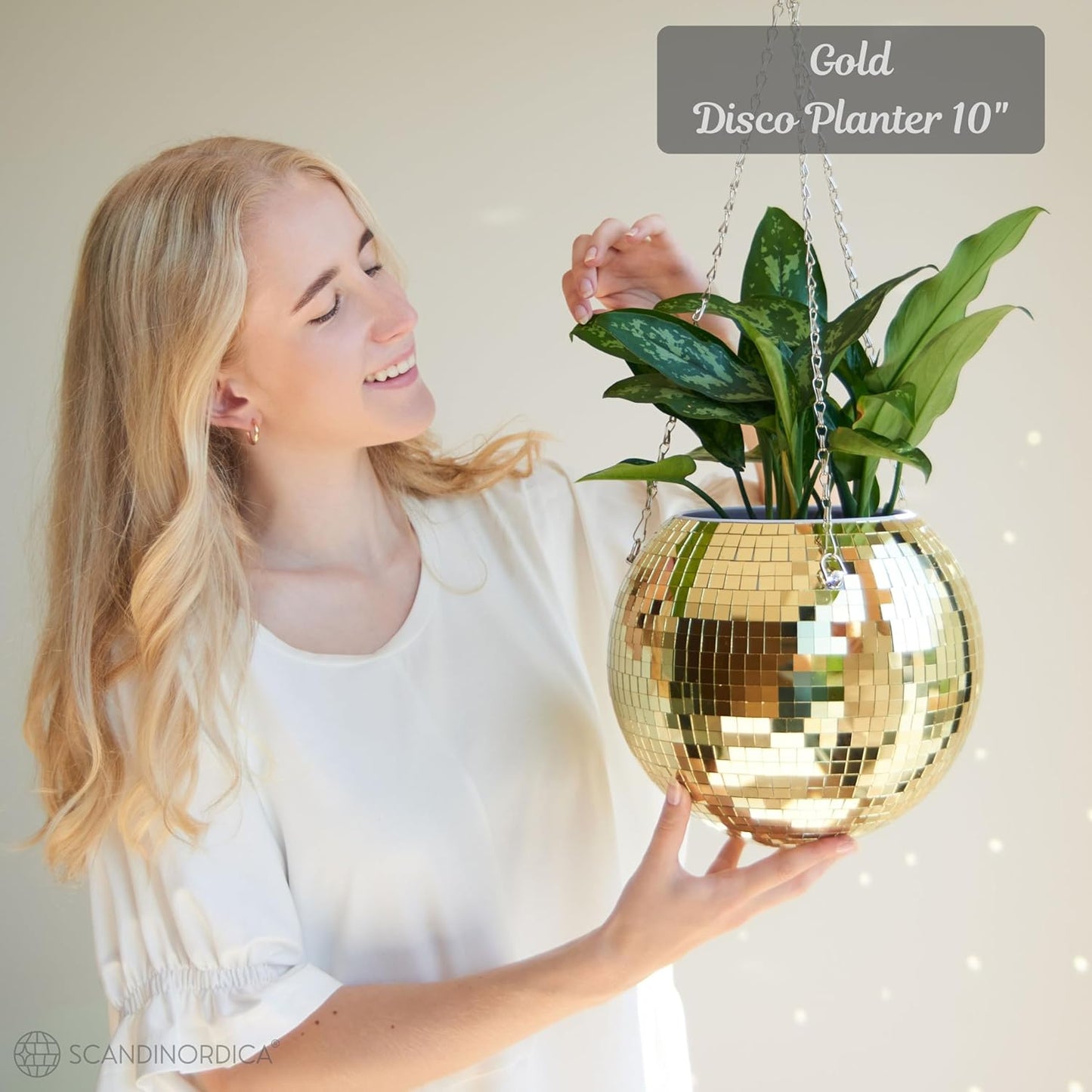 SCANDINORDICA Disco Ball Planter – Value Package: Mirror Disco Planter with Chain, Macrame Hanger and Acrylic Stand for Desk, Includes Self Watering Pot, Plant Accessories | 10 inch Gold