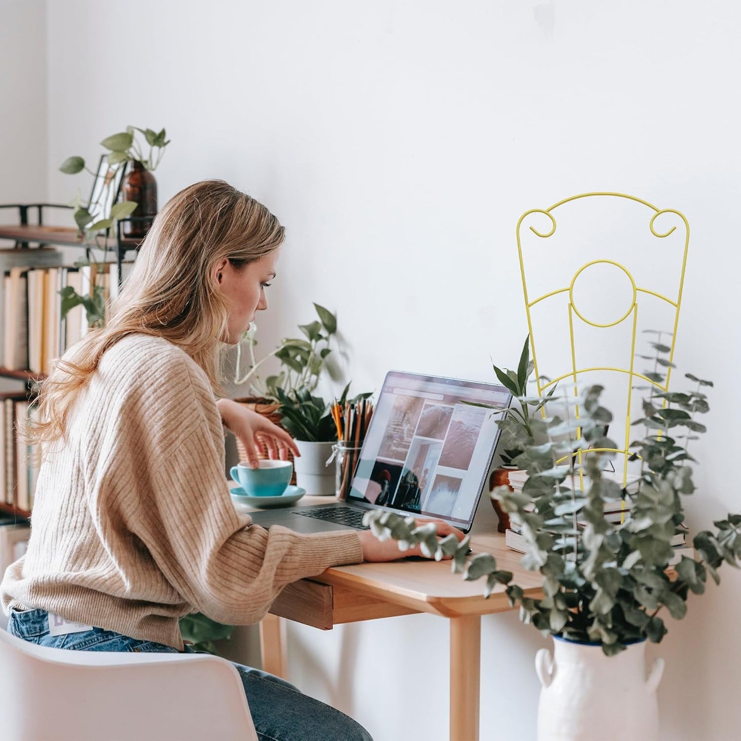 30 Inch Plant Trellis Indoor for Potted Plants 4 Pack Indoor Plant Trellis for Climbing Plants Stackable Houseplant Trellis Metal Garden Pot Trellis for Vine Ivy Support (4Pcs 30inch Gold)