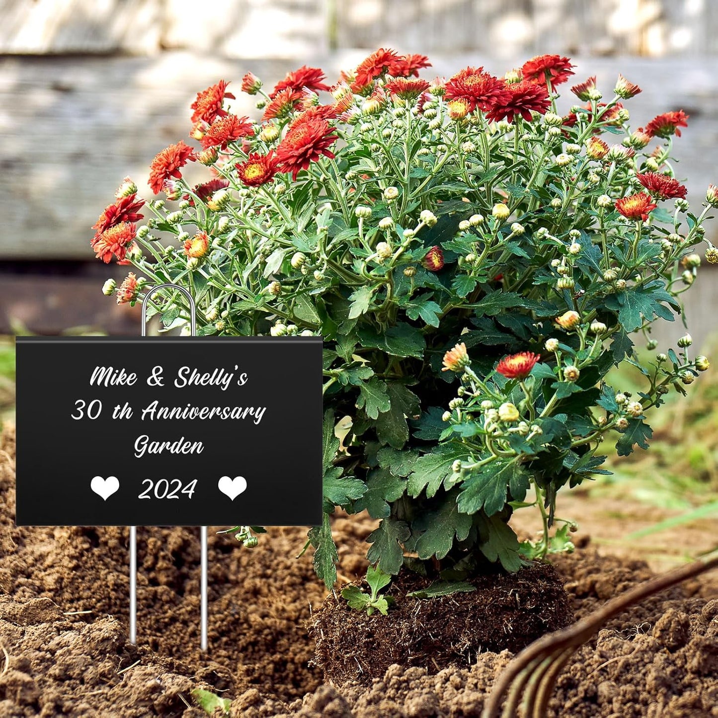 Landhoow 30 Pcs Large Garden Plant Markers Metal Plant Labels Sign 4'' x 6'' with 11'' Stake Weatherproof Waterproof Garden Sign for Outdoor Seedlings Herbs Vegetable Greenhouse, Black