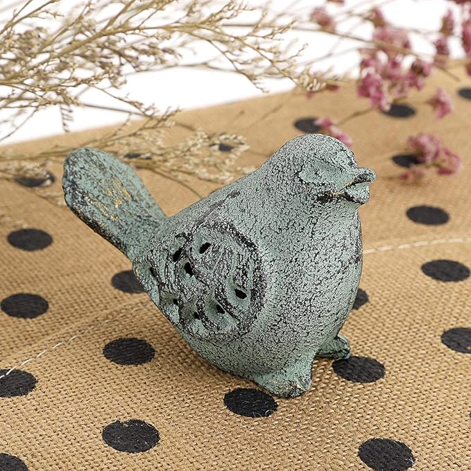 OwnMy 2 Cast Iron Green Bird Sculptures Outdoor Bird Statues Hollow Carved Bird Desktop Ornaments Figurines, Decorative Creative Animal Figurine Indoor Outdoor Statues for Garden Patio Home Decor