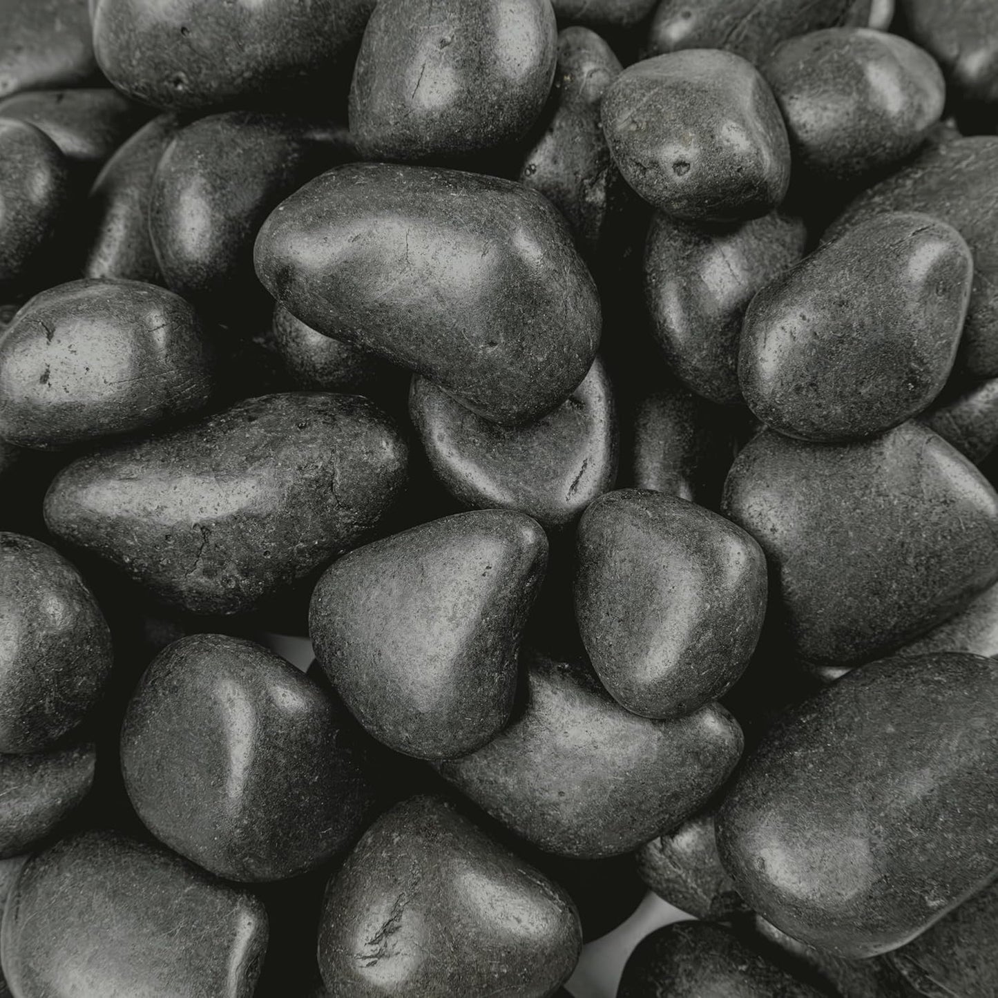MSI Decorative Polished Black Pebbles, 0.8 inch - 1.2 inch, 40 lb. Bag