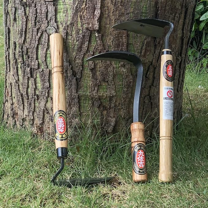 Kana Hoe 217 Japanese Garden Tool - Hand Hoe/Sickle is Perfect for Weeding and Cultivating. The Blade Edge is Very Sharp. (Beige-023)